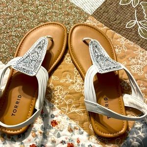 NEW! Torrid sandal 8.5. (Wide)White with beautiful rhinestone Aztec design.